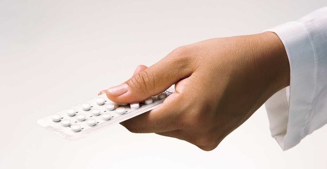 Je třeba během premenopauzy přestat užívat antikoncepci? Jak menopauza ovlivňuje plodnost?