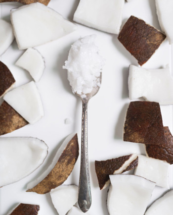 5 způsobů, jak do svého jídelníčku zařadit kokosový olej